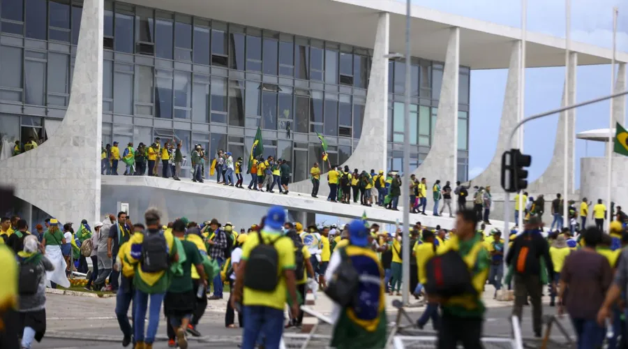 STF vai analisar denúncia por atos em Brasília
