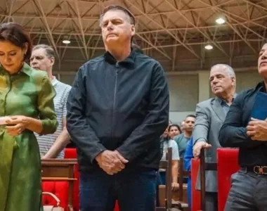 Michelle  chora ao dizer ser vítima de “injustiça”