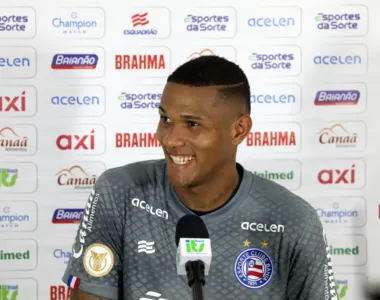 Adriel, goleiro do Bahia, durante entrevista coletiva