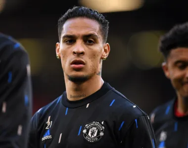 Antony em treino do Manchester United