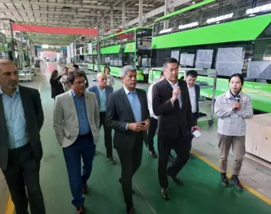 Governador Jerônimo Rodrigues (PT), Angelo Almeida, da SDE, e diretores da BYD durante visita à fábrica chinesa. em abril