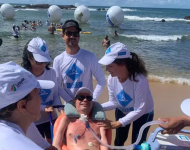 Iniciativas como o 'Projeto para praia', da Prefeitura de Salvador, promove ações de inserção para pacientes com limitações físicas