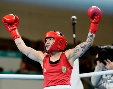 Bia venceu quatro dos cinco rounds que disputou