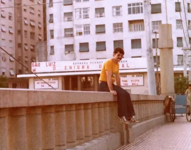 Longa traz o passado e o presente de cinemas de rua do Centro de Recife, transformados em ruínas, igrejas ou loja