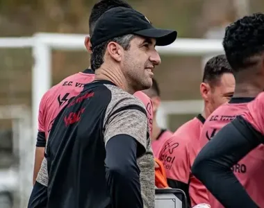 Léo Condé, técnico do Vitória