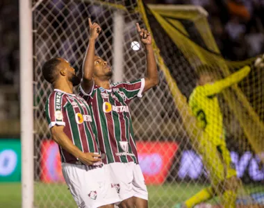 Keno foi o destaque com dois gols no jogo
