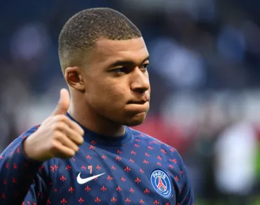 Kylian Mbappé recusou proposta de renovação do PSG