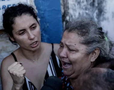 A mãe da cantora gospel, dona Dolores, abriu o jogo sobre a batalha para a guarda da neta Esmeralda