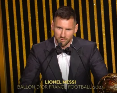 Messi conquistou a 8ª bola de ouro na carreira