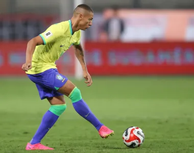 Richarlison no jogo da Seleção Brasileira contra o Peru