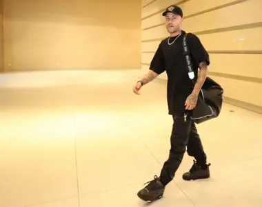 Neymar na chegada à Seleção Brasileira em Cuiabá
