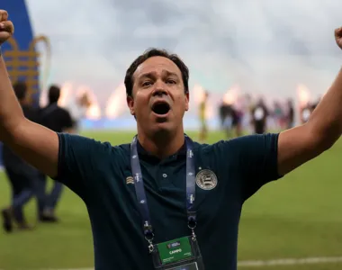 Dado Cavalcanti vibra após título do Bahia no Nordestão de 2021