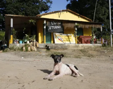 Outros moradores também estão pensando em sair do local