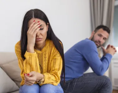 Pessoas sofrem diariamente com a forma intensa de se entregar nas relações