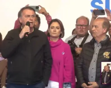 A ex-primeira-dama, Michelle Bolsonaro, também esteve presente no encontro