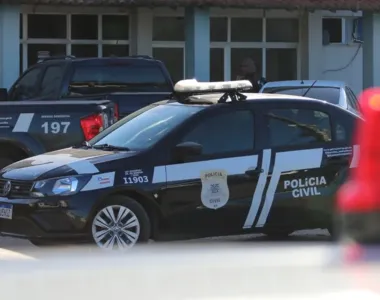 Viatura da Polícia Civil