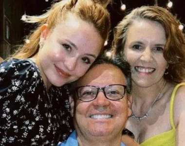 Larissa Manoela consegue romper sociedade com os pais