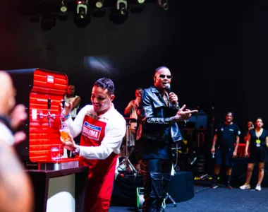 Léo Santana fechado com a Brahma