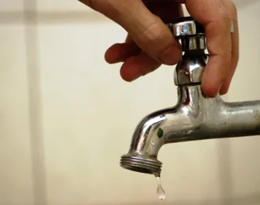 Manutenção preventiva deixa mais de 40 bairros sem água na capital baiana