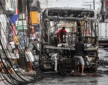 Transporte público fazia a linha Lapa x Base Naval