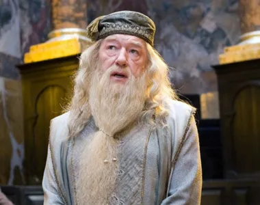 Ator era conhecido pelo papel de Dumbledore, em 'Harry Potter'