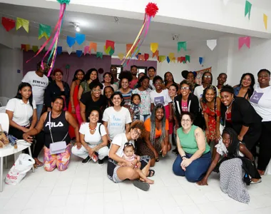 Mulheres reunidas no Julho das Pretas