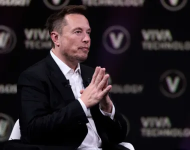 Elon Musk quer tudo liberado