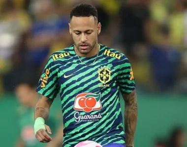 Neymar foi atingido por pipoca após empate com a Venezuela