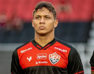 Gabriel Santiago é cria do Vitória e tem contrato até 2025