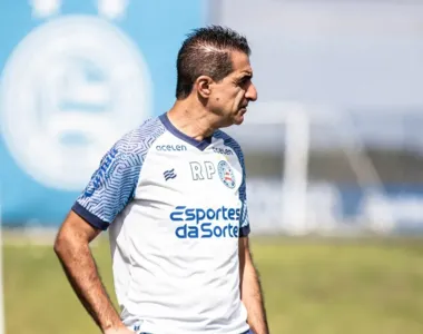 Técnico Renato Paiva no treinamento do Bahia