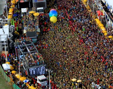 O Camarote Ondina tem como um dos atrativos seu mirante com visão de 180.º