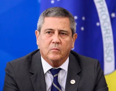Braga Netto tá na mira da PF