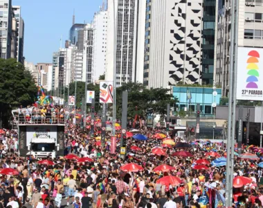 Parada LGBTQIAPN+ ocorre neste domingo