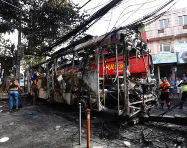 O ataque ao ônibus ocorreu no bairro de São Marcos, situado na cidade de Salvador