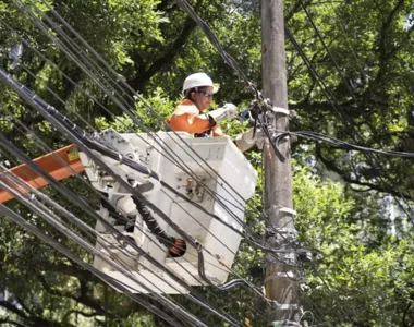 Fluxo de equipes da Neoenergia Coelba aumentou nesta terça-feira (7)