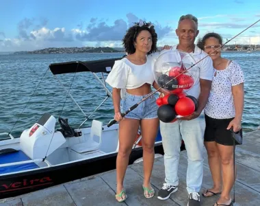 Rafaela Moreira deu um barco para o padrasto