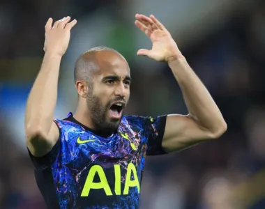 Lucas Moura em jogo do Tottenham