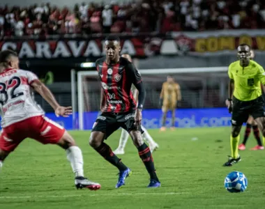 Vitória perdeu de goleada para o CRB