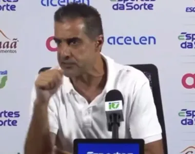 Paiva e radialista trocaram farpas na recusa do técnico tricolor em responder uma pergunta