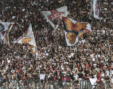 Torcida do Vitória comemora no Barradão