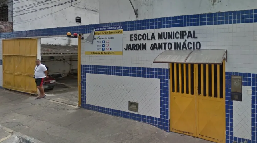 Cerca de 310 alunos estão sem aula na Escola Municipal Jardim Santo Inácio