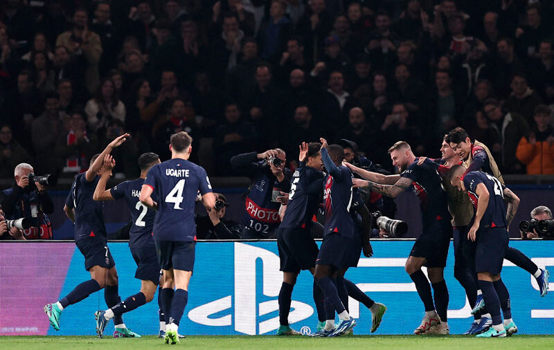 City bate Young Boys com dois de Haaland e PSG derrota o Milan na Champions