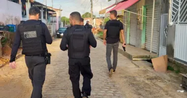 Imagem ilustrativa da imagem Idoso de 73 anos e outro homem são presos por estupro de vulnerável