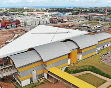 Estação está situada entre a Avenida 29 de Março e a BR-324