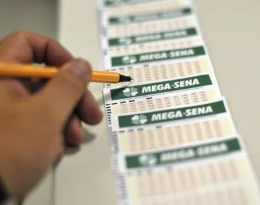 Mega-Sena acumula mais uma vez