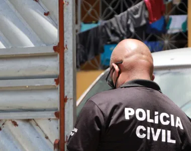 Polícia foi ao local para prender o suspeito