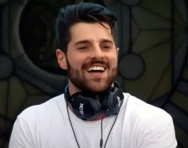 DJ resolveu não alimentar briga com cantor