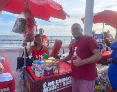 Léo Paixão trabalhou durante este sábado (3) de Fuzuê, na Barra