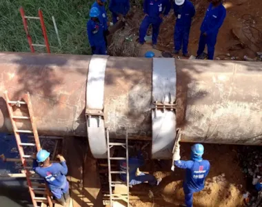 O trabalho durou a noite toda e foi finalizado na manhã deste sábado