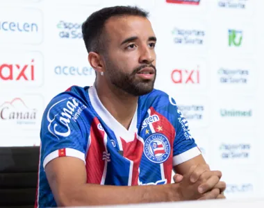 Caio Alexandre durante a coletiva